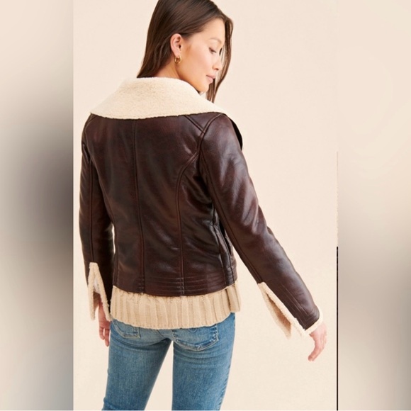 Women's Brown Leather Jacket with Shearling Collar - Picture 2 of 9